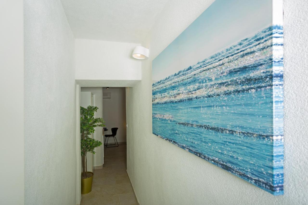 Apartment And Studios Happy Place Hvar Town Eksteriør bilde